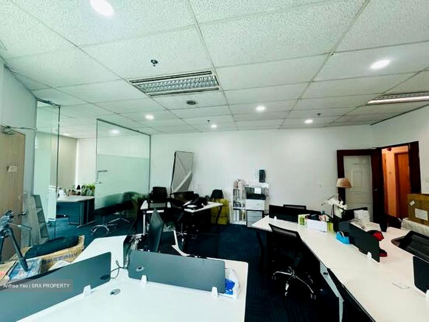 Sunshine Plaza (D7), Office #572102271